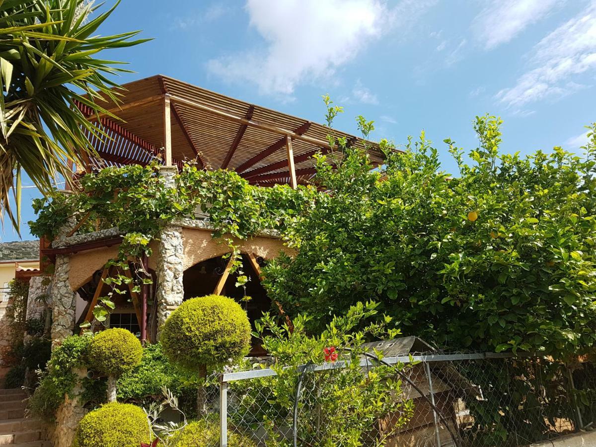 Nadia'S Traditional Greek House Anavyssos Exterior photo